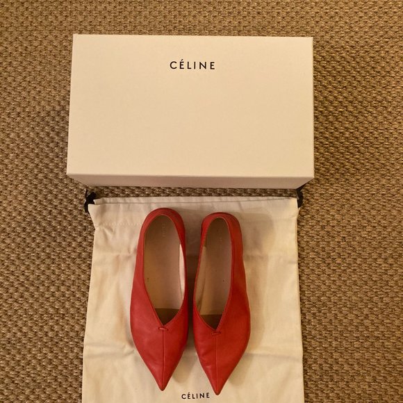 Gorgeous Celine V-Neck Flats in Poppy - Picture 2 of 3